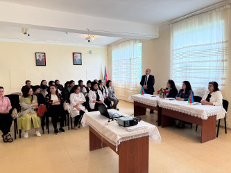 Göygöl rayonunda “Konstitusiya və suverenlik ili”ndə keçirilən silsilə tədbirlər çərçivəsində növbəti görüş 15 May - Beynəlxalq Ailə Günü ərəfəsində baş tutub