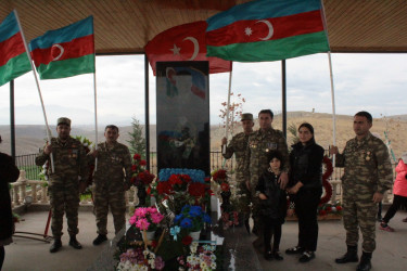 Vətən müharibəsi şəhidi Musayev Ramiz Kamil oğlunun ikinci ildönümü məzarı başında qeyd edilib və ailəsi ziyarət olunub