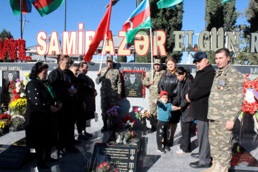 44 günlük Vətən Müharibəsi şəhidi Eldarzadə Azər İsmixan oğlunun doğum günü ilə bağlı anım mərasimi keçirilib