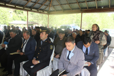 İcra Hakimiyyətinin başçısı Elvin Paşayev Göygöl rayonu Toğanalı və Əzgilli kəndlərində səyyar qəbul keçirib