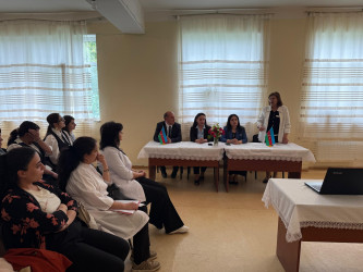 Göygöl rayonunda “Konstitusiya və suverenlik ili”ndə keçirilən silsilə tədbirlər çərçivəsində növbəti görüş 15 May - Beynəlxalq Ailə Günü ərəfəsində baş tutub