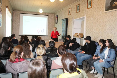 Göygöldə "Erkən nikah, gender siyasəti, məişət zorakılığı və qadın hüquqları”   mövzularında maarifləndirici tədbir keçirilib