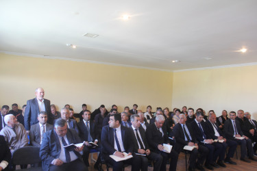 Göygöl Rayon İcra Hakimiyyətinin başçısı Elvin Paşayev Yeni Qızılca kəndində səyyar qəbul keçirib