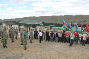 Birinci Qarabağ müharibəsində şəhidlik zirvəsinə ucalan Ucar Zeynalov dəfn edilib