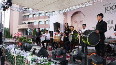 Göygöldə Ulu Öndər Heydər Əliyevin anadan olmasının 100-cü ildönümünə həsr olunan konsert proqramı təşkil olunub