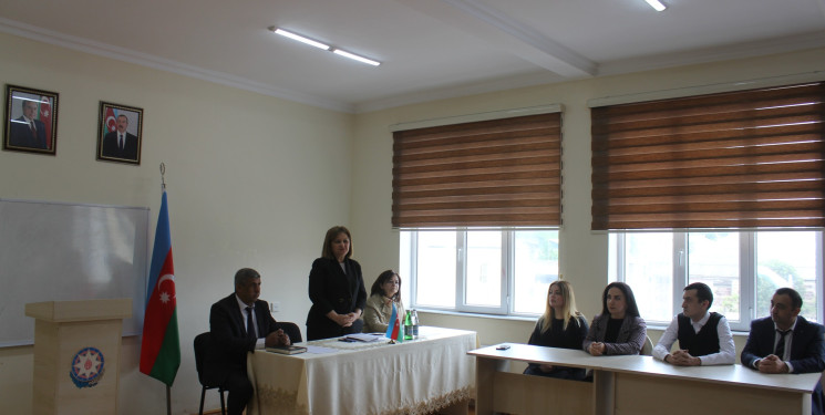 Göygöl rayonunda “Konstitusiya və suverenlik ili” çərçivəsində növbəti görüş Üçtəpə kənd tam orta məktəb kollektivi ilə keçirilib