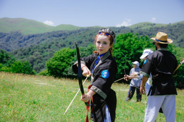 Göygöl rayonunun “Xan yurdu” etnoqəsəbəsində keçirilən "III Milli Yaylaq Festivalı" ikinci günündə fəaliyyətini davam etdirib