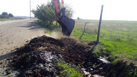 Yerlərdə sakinləri narahat edən problemlər öz həllini tapır