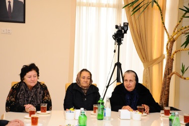 Göygöldə şəhid ailələri ilə görüşlər keçirilir