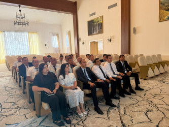 Dövlət qulluqçuları üçün təlimlər keçirilib