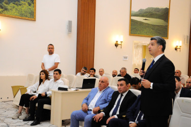 A panel discussion with farmers has been held