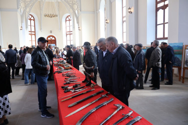 Göygöl rayonunda 18 oktyabr - Müstəqilliyin Bərpası Gününə  həsr olunmuş sənətkarların sərgisi keçirilib