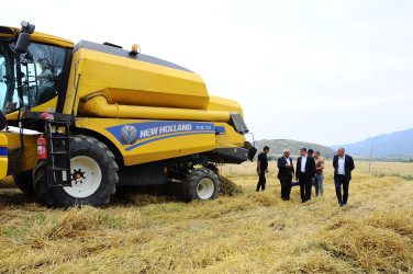 Biçin işləri ilə tanışlıq