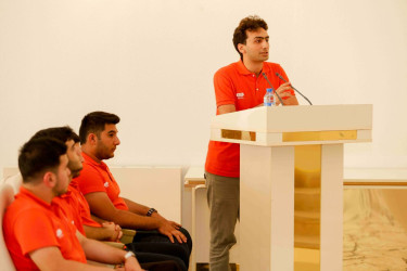 "GəncLİK – Gənc Liderlərin İnkişafı və Karyerası” düşərgəsinin iştirakçıları Göygöl Rayon İcra Hakimiyyətinin başçısı Elvin Paşayev ilə görüşüblər.