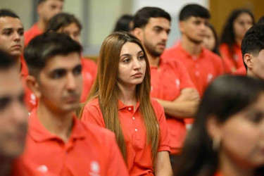 “GəncLİK – Gənc Liderlərin İnkişafı və Karyerası” düşərgəsinə start verildi.