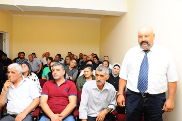 Zurnabad kəndində sakinlərin müraciətləri dinlənilib