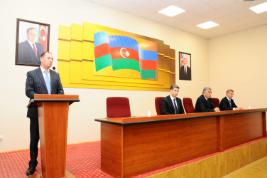 Sahibkar və fermerləri maraqlandıran məsələlər müzakirə edilib