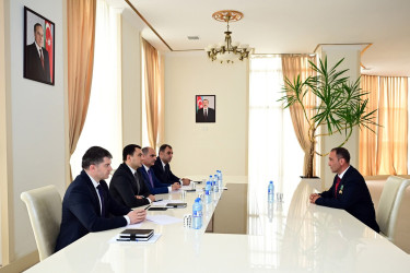 Mədəniyyət naziri Adil Kərimli Göygöl rayonunda vətəndaşların müraciətlərini dinləyib