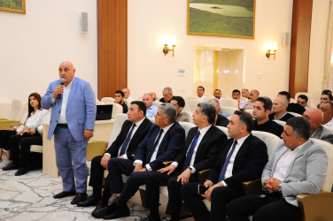 A panel discussion with farmers has been held