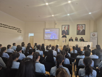 Rəqəmsal təhlükəsizlik mövzusunda maarifləndirici görüş