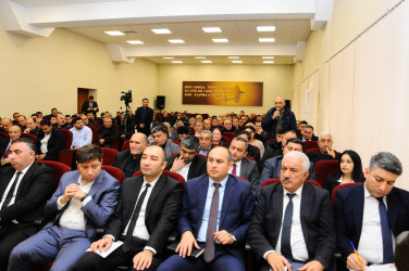 Sahibkar və fermerləri maraqlandıran məsələlər müzakirə edilib