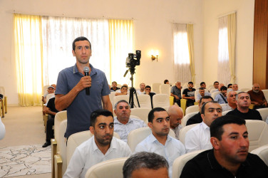 A panel discussion with farmers has been held