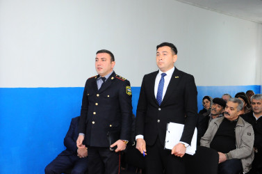 Səyyar qəbulda sakinlərin müraciətləri dinlənilib