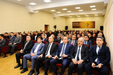 Sahibkar və fermerləri maraqlandıran məsələlər müzakirə edilib