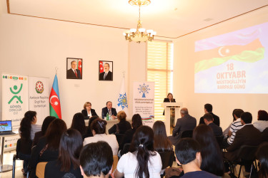 “18 Oktyabr - Müstəqilliyin Bərpası Günü” münasibətilə tədbir keçirilib