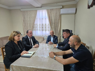 27 sentyabr - Anım Günü ərəfəsində Vətən Müharibəsi şəhidlərinin ailələri və  müharibə iştirakçıları ziyarət edilib