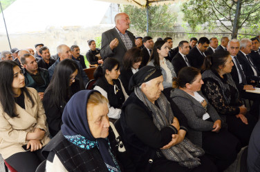 Sarısu kəndində sakinlərin müraciətləri dinlənilib