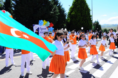 Детский праздник в Гёйгёлe