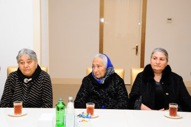 Göygöldə şəhid ailələri ilə görüşlər keçirilir