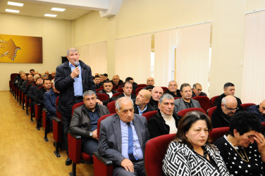 Sahibkar və fermerləri maraqlandıran məsələlər müzakirə edilib