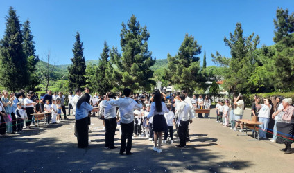 Göygöl məktəblərində məzun sevinci yaşanıb