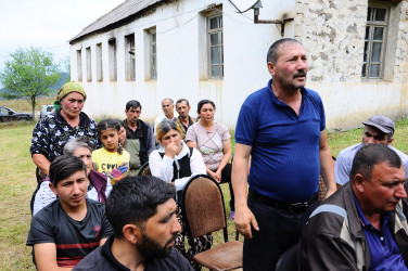 Tulallar kəndində sakinlərin müraciətləri dinlənilib