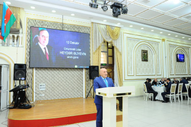 Ulu Öndər Heydər Əliyevin xatirəsi dərin ehtiramla yad edilib