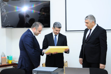 İnstitutla tanışlıq