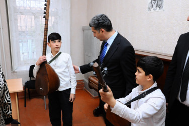 Musiqi məktəbi ilə tanışlıq