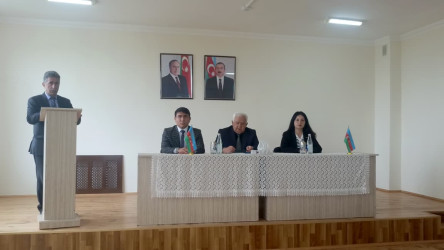 В селе Шахрияр состоялась встреча с членами общины