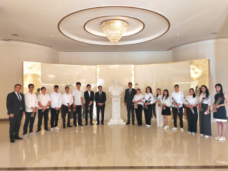 Göygöl Rayon İcra Hakimiyyətinin başçısı Elvin Paşayev yüksək balla ali təhsil müəssisələrinə qəbul olunan tələbələrlə görüşüb