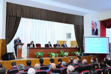 Qarşıda duran vəzifələrə həsr olunmuş müşavirə