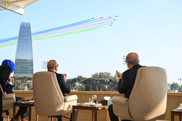 Bakıda Vətən müharibəsində Qələbənin beşinci ildönümünə həsr olunmuş Hərbi parad keçirilib.