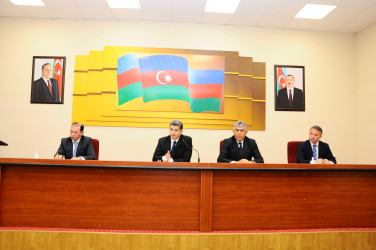 Sahibkar və fermerləri maraqlandıran məsələlər müzakirə edilib