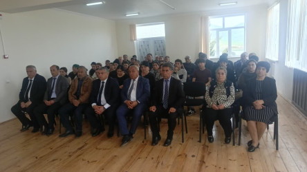 В селе Шахрияр состоялась встреча с членами общины