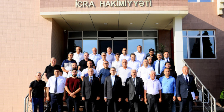 Fermerlərlə görüş keçirilib