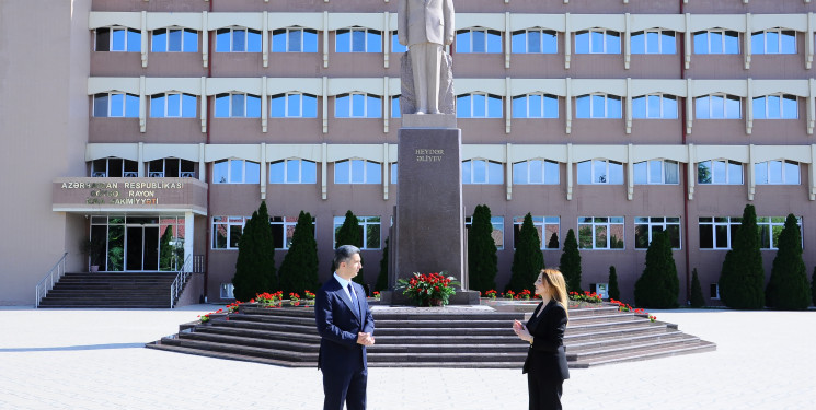 Vüqar Novruzov ARB Televiziyasına geniş müsahibə verib
