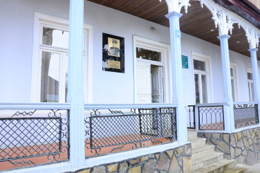 Musiqi məktəbi ilə tanışlıq