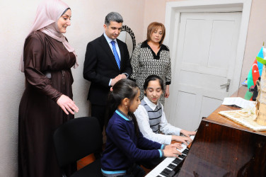 Musiqi məktəbi ilə tanışlıq