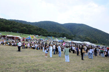 Festival zəngin proqramla yadda qaldı